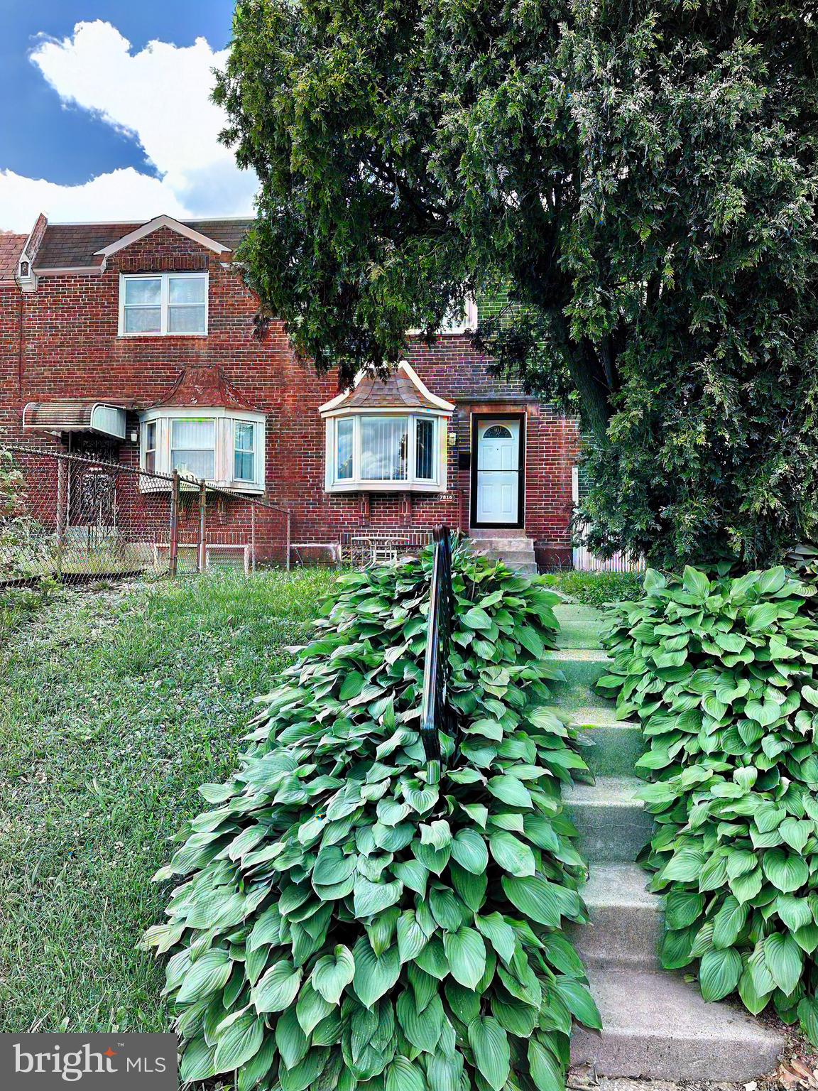 7816 FAYETTE ST