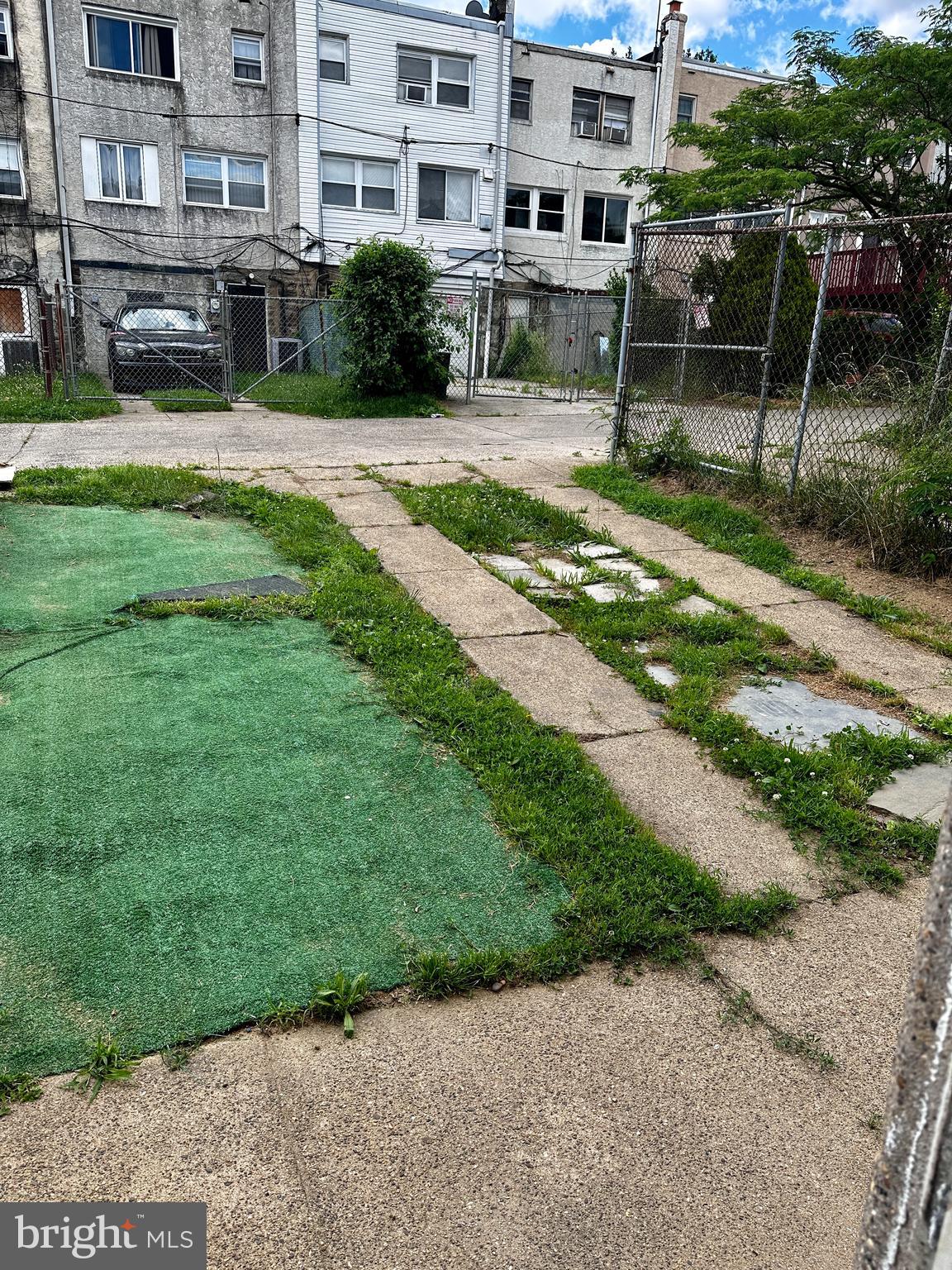 7816 FAYETTE ST
