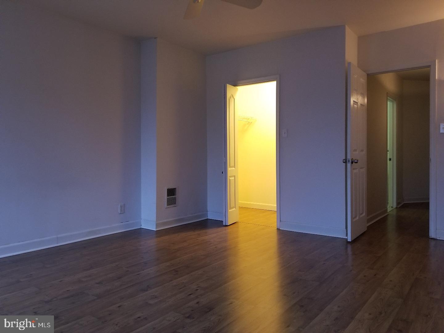 50 W DUVAL ST