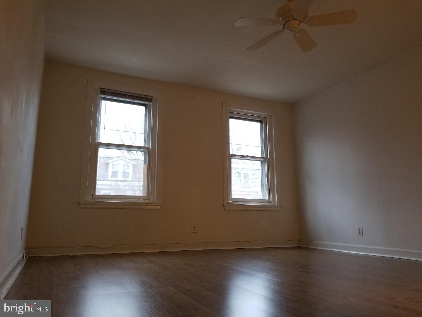 50 W DUVAL ST