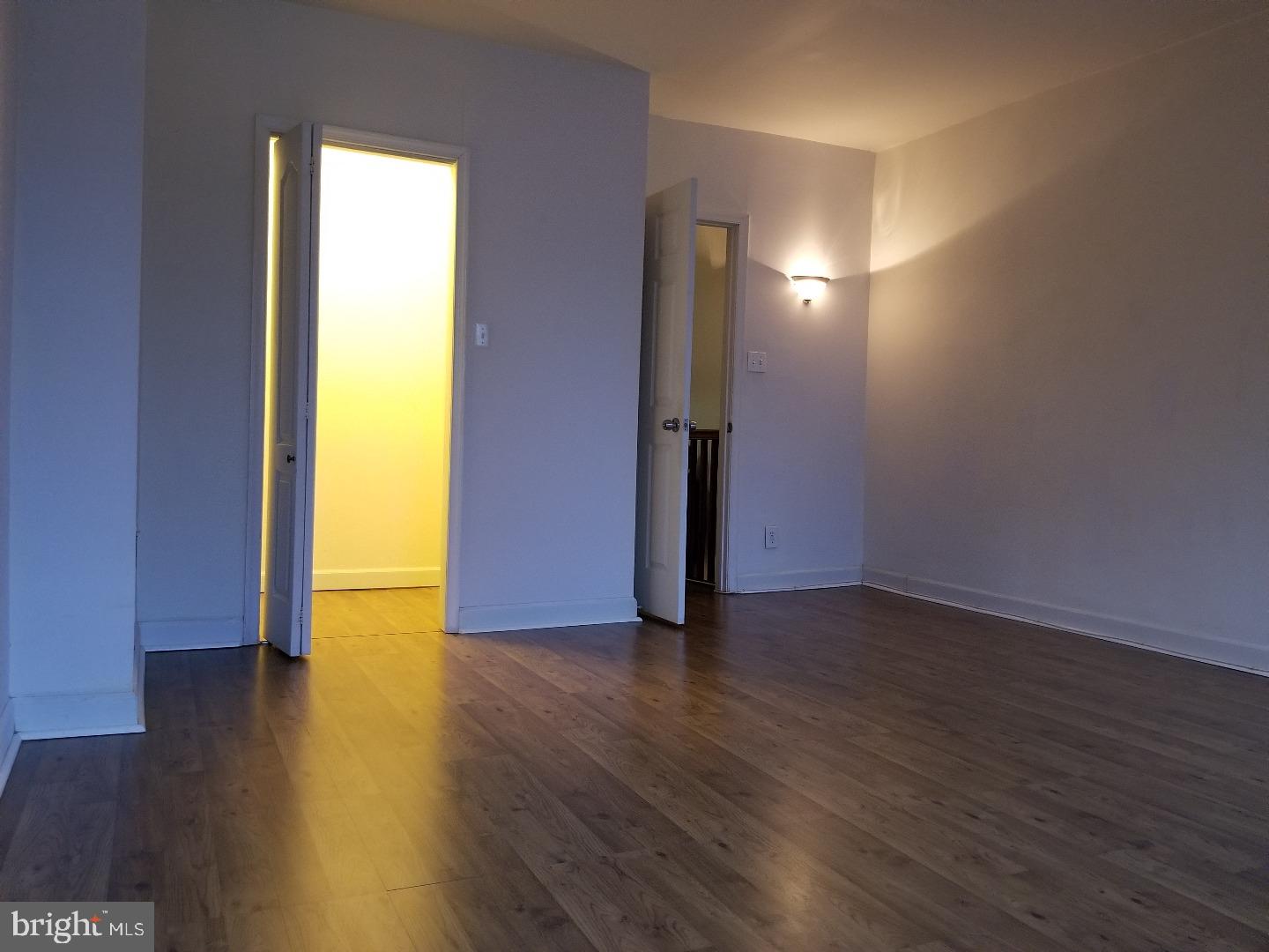 50 W DUVAL ST