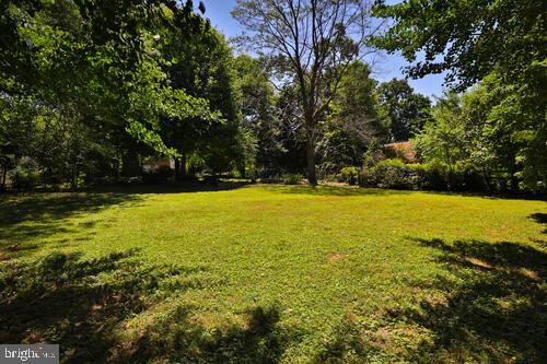 254 W Walnut Ln