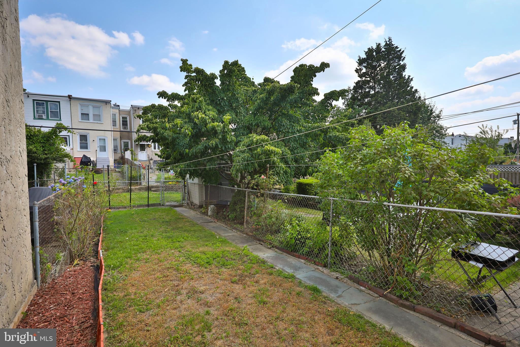 421 Hermitage St