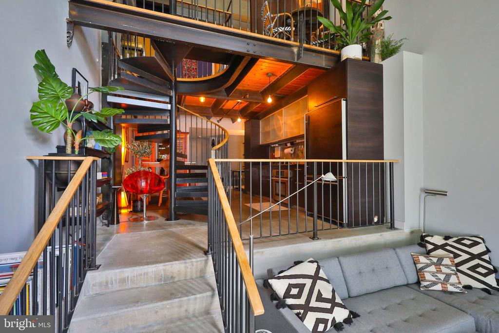 1101 Washington Ave #104
