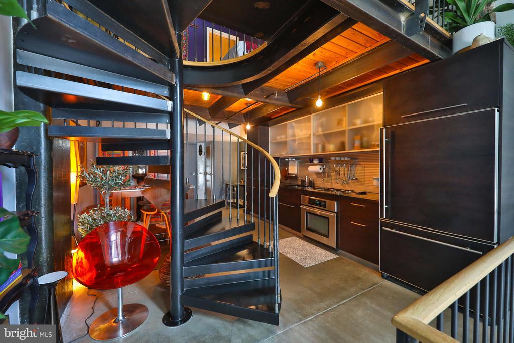 1101 Washington Ave #104