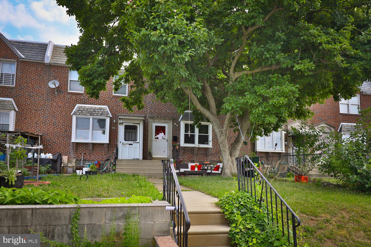 2123 Longshore Ave