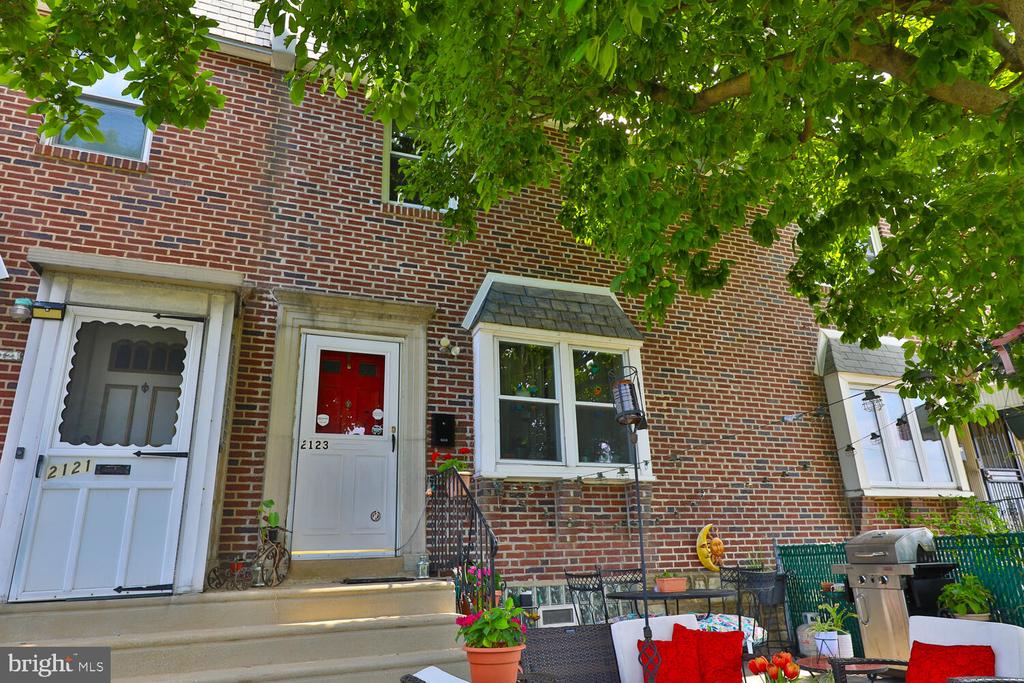2123 Longshore Ave