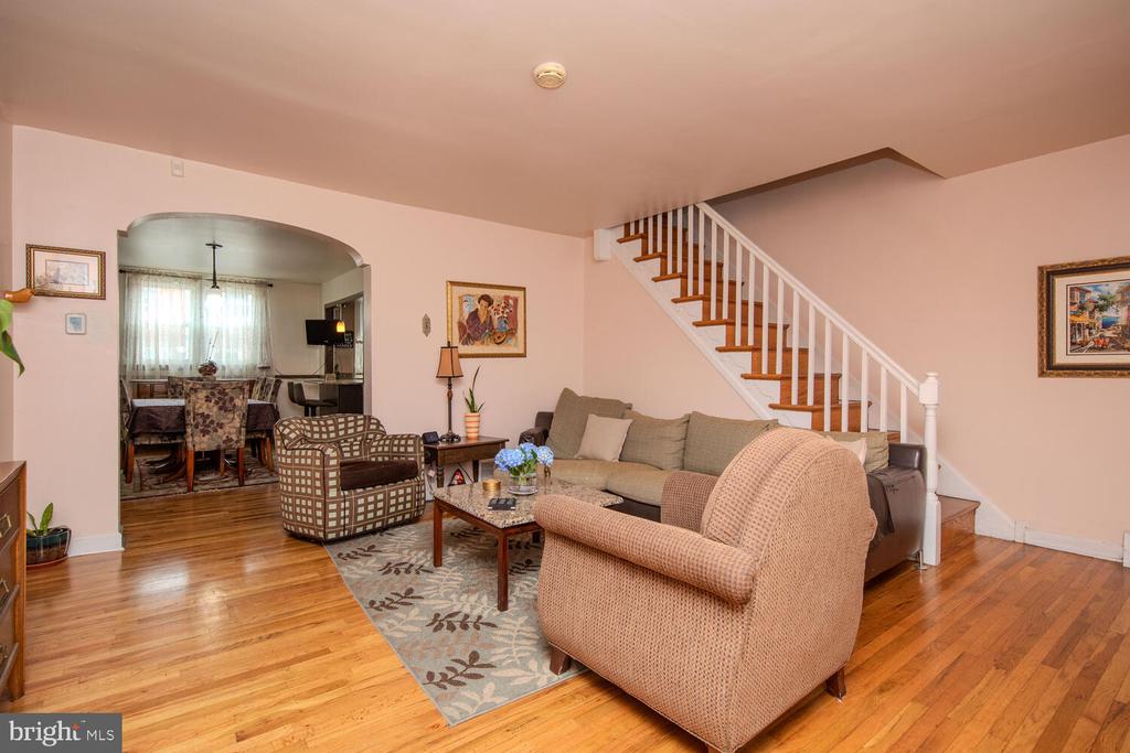 2123 Longshore Ave