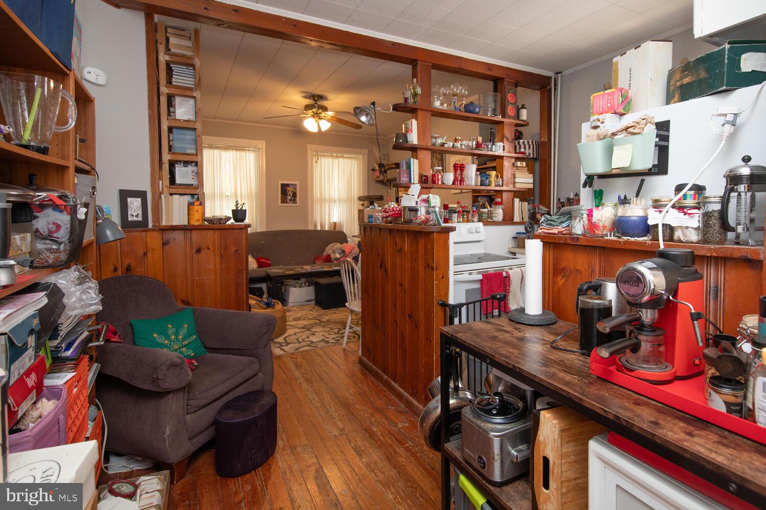 534 Leverington Ave