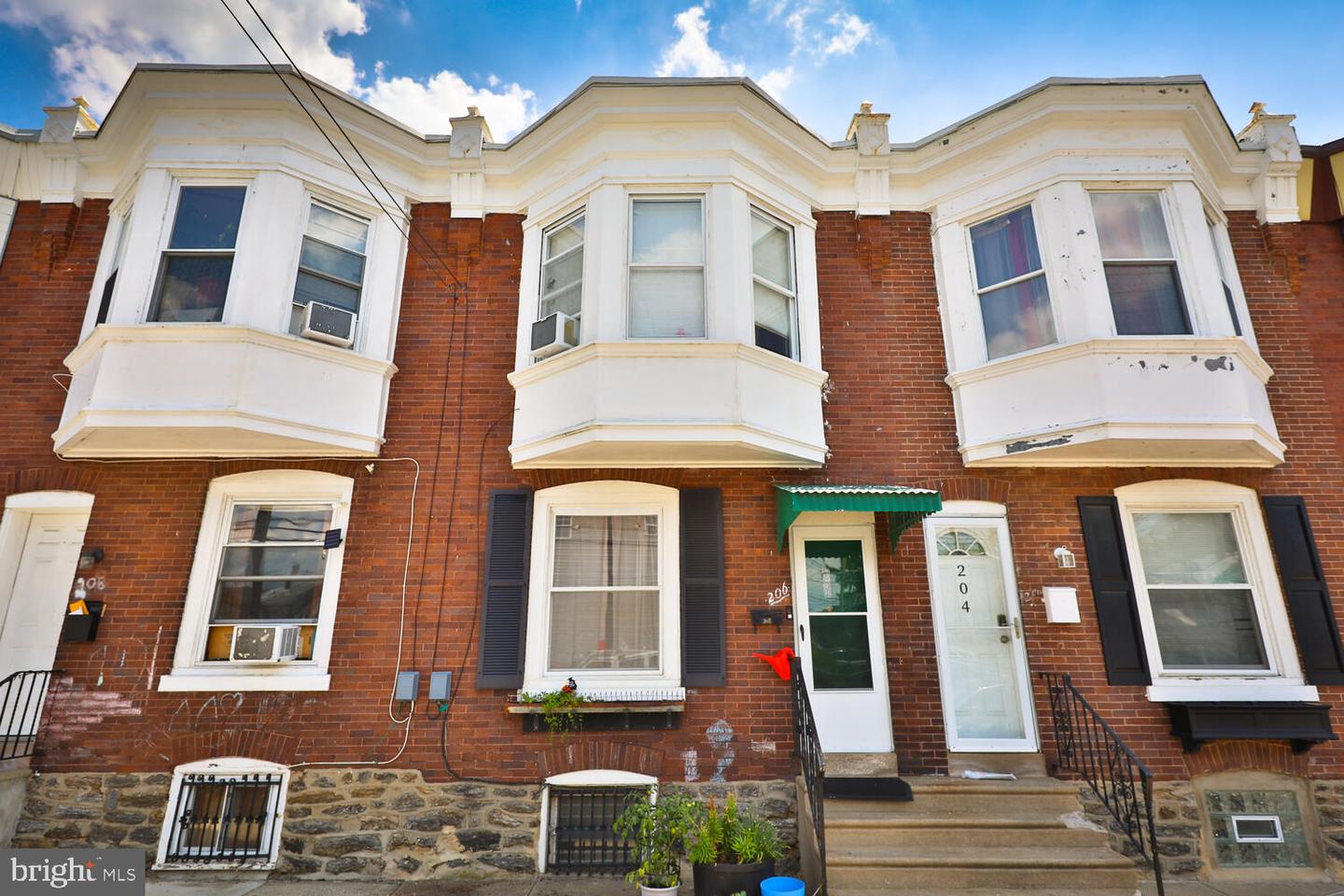 206 E Hortter St