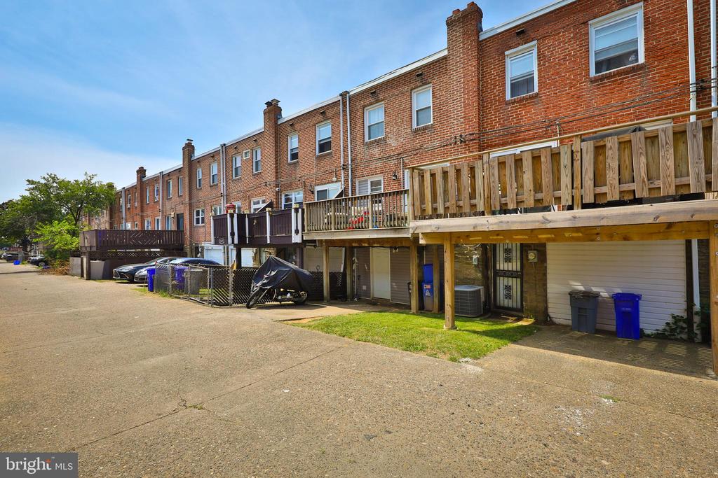 8627 Temple Rd