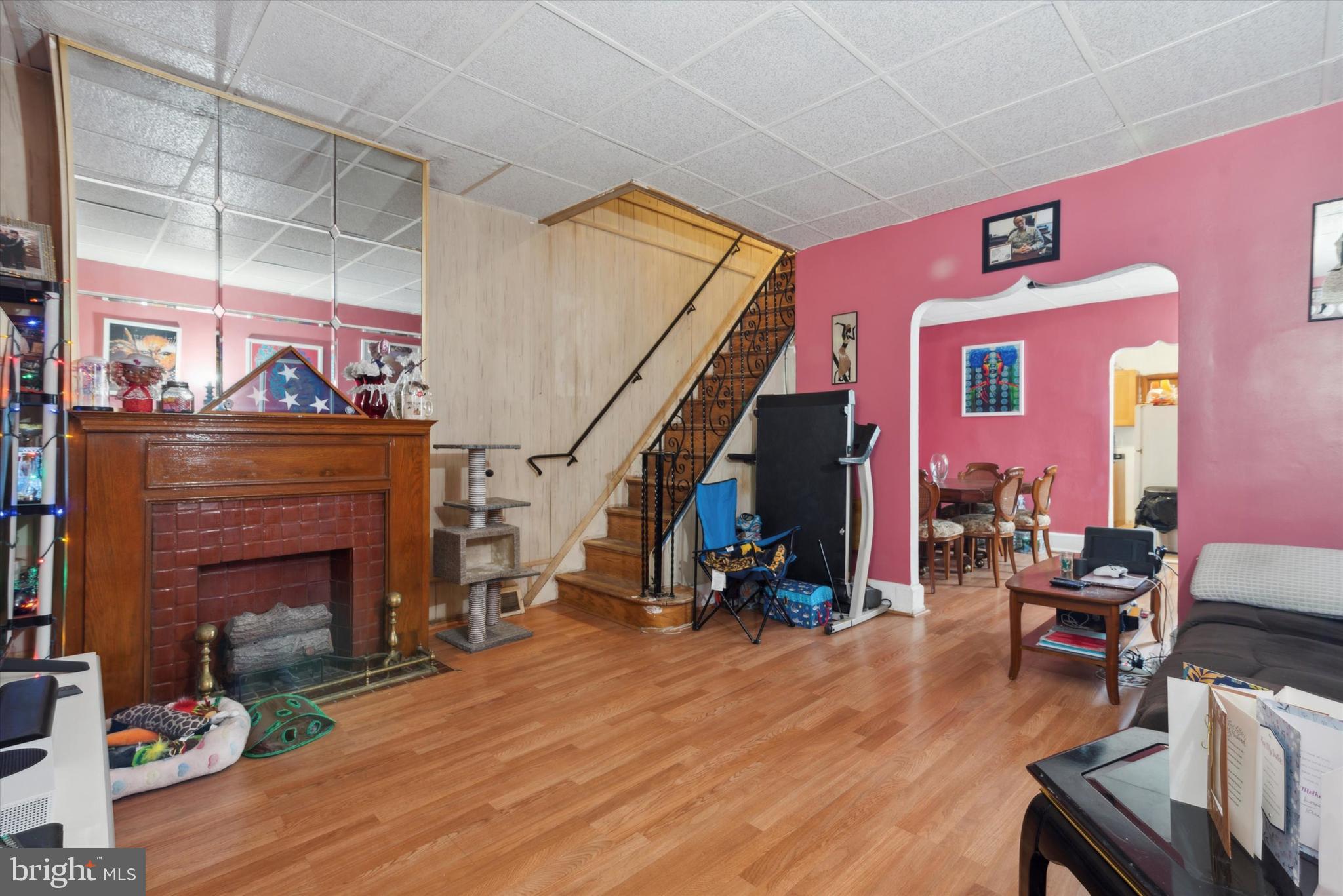 5836 Pemberton St