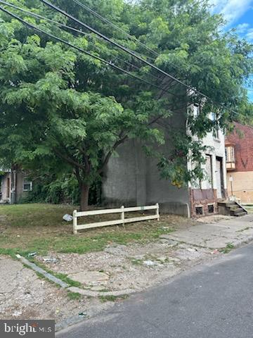 2120 N 31st St