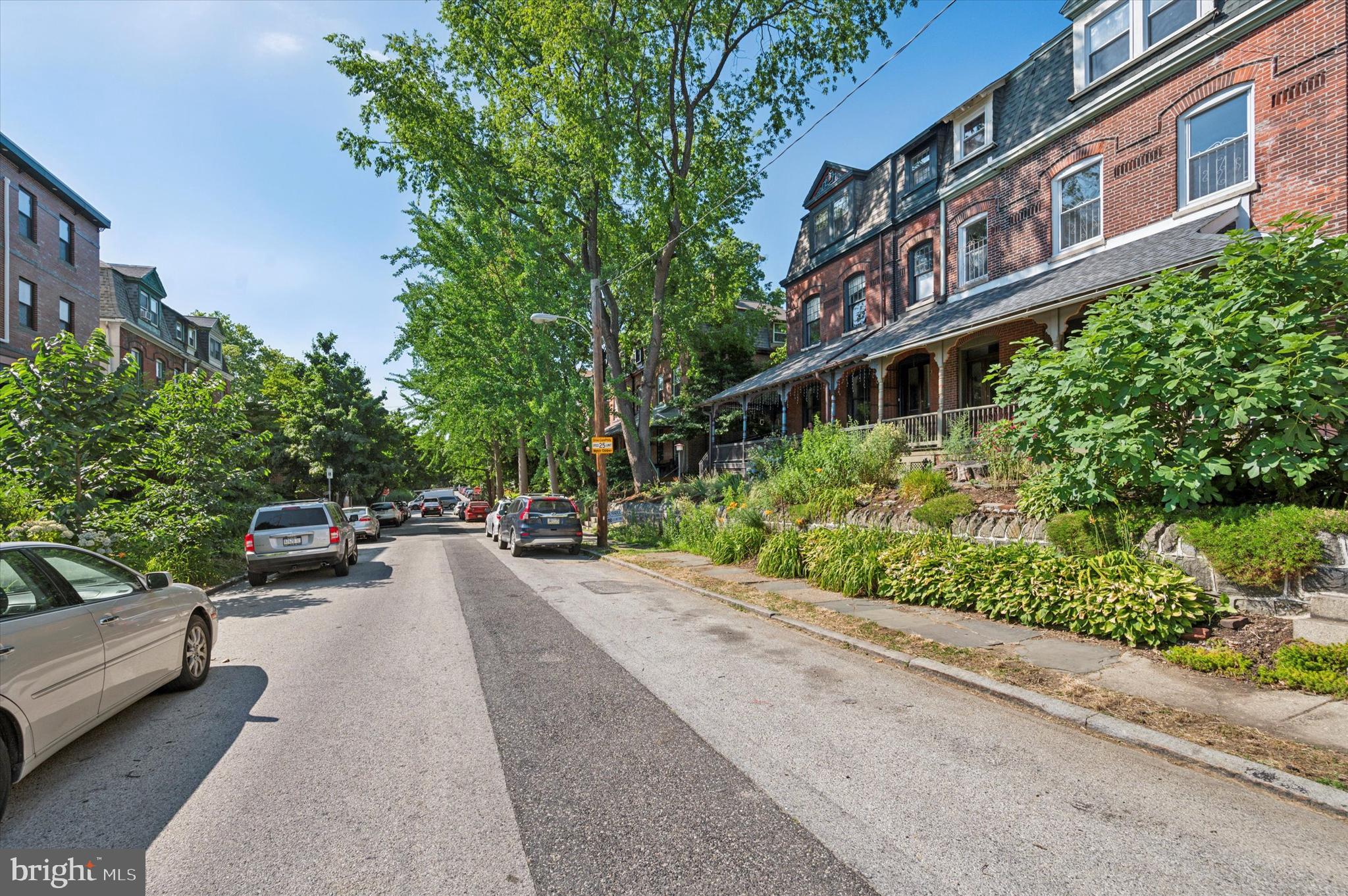 1011 S Saint Bernard St