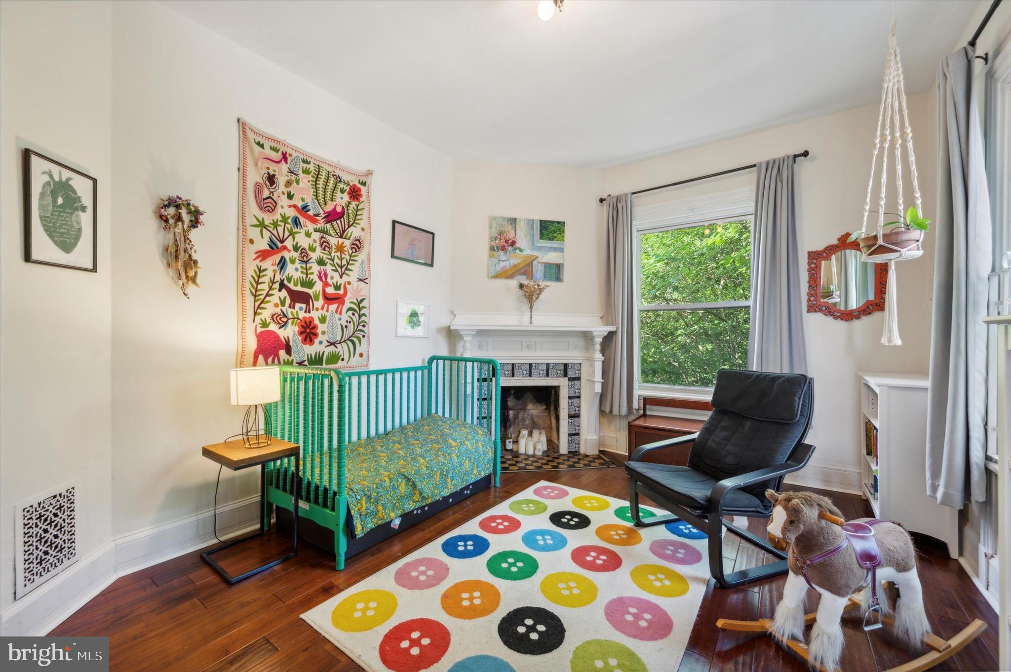 1011 S Saint Bernard St