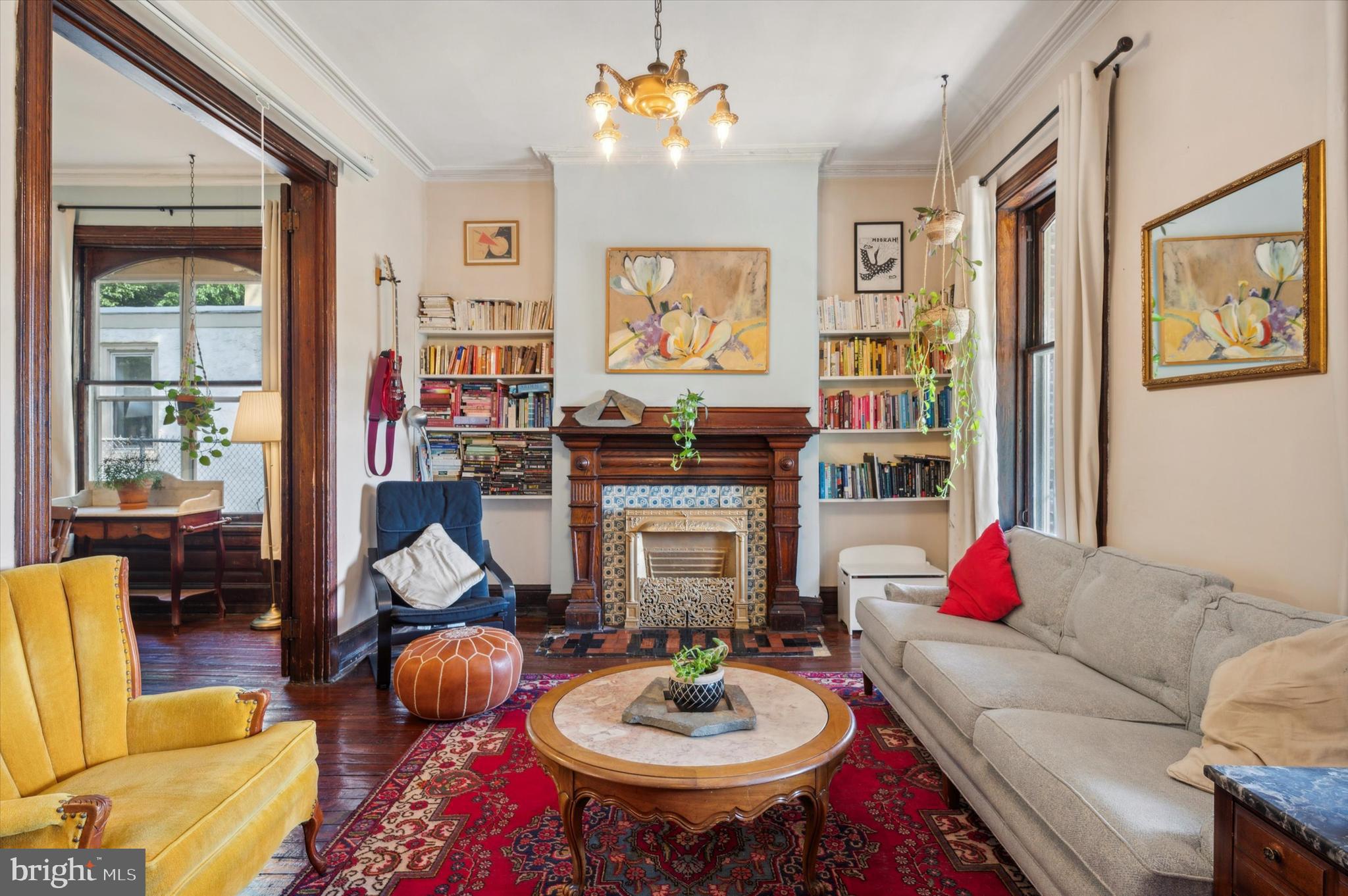 1011 S Saint Bernard St