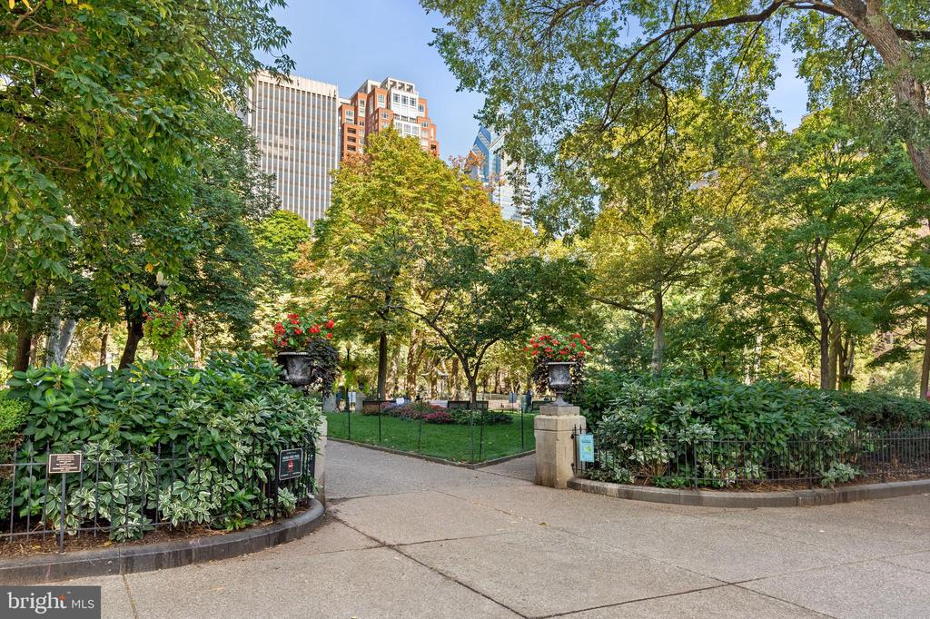 1830 Rittenhouse Sq #1a