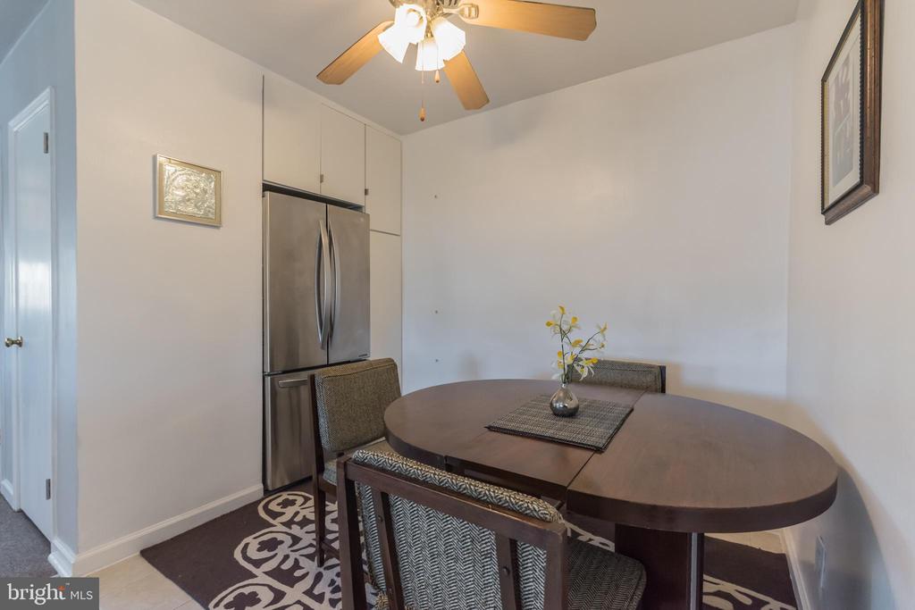 8250 MANSFIELD AVE #UNIT 2