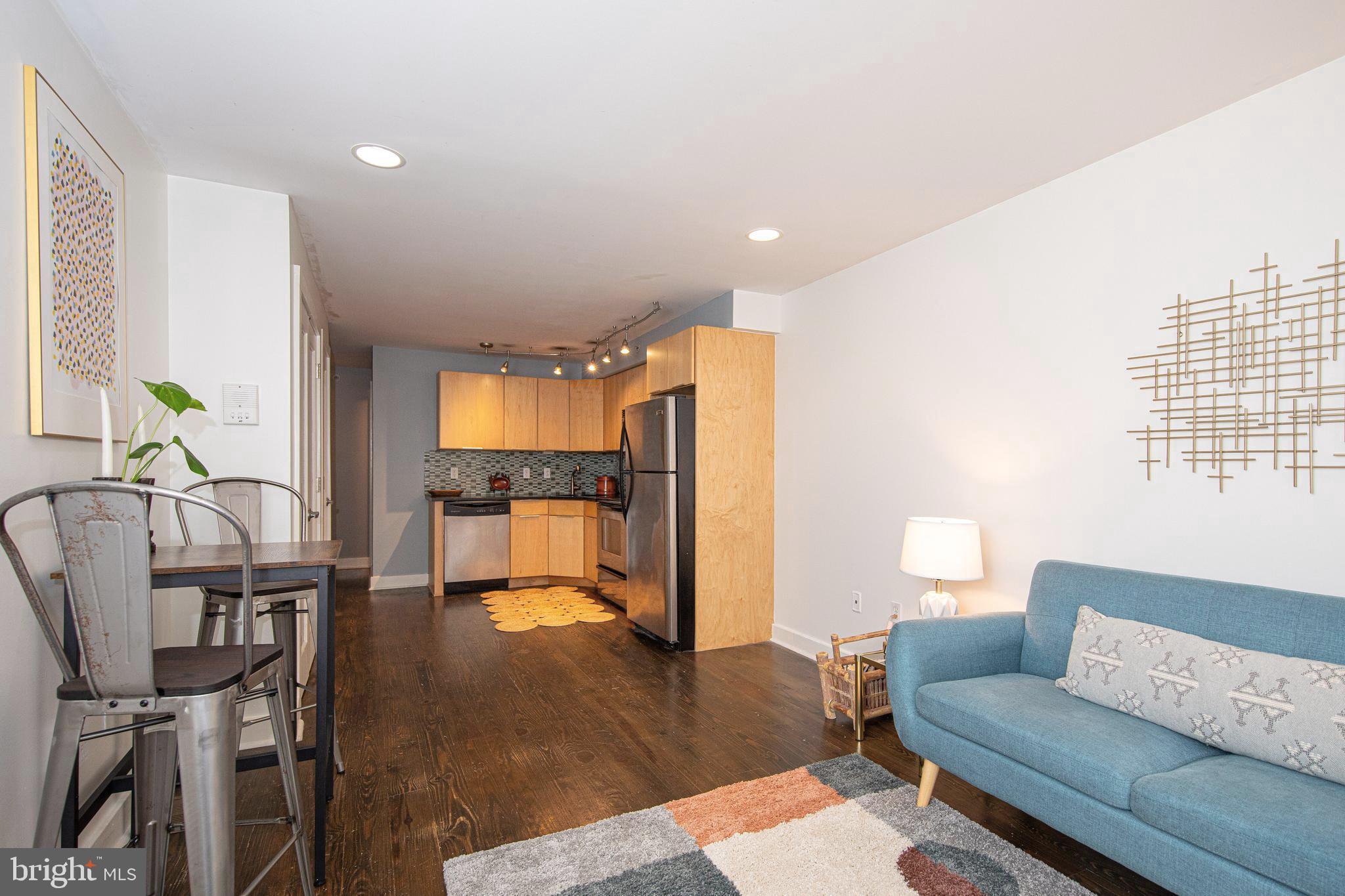 2123 Christian St #1