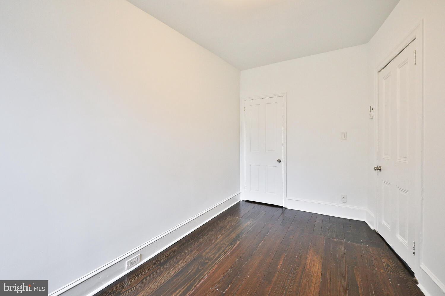 1308 E OXFORD ST