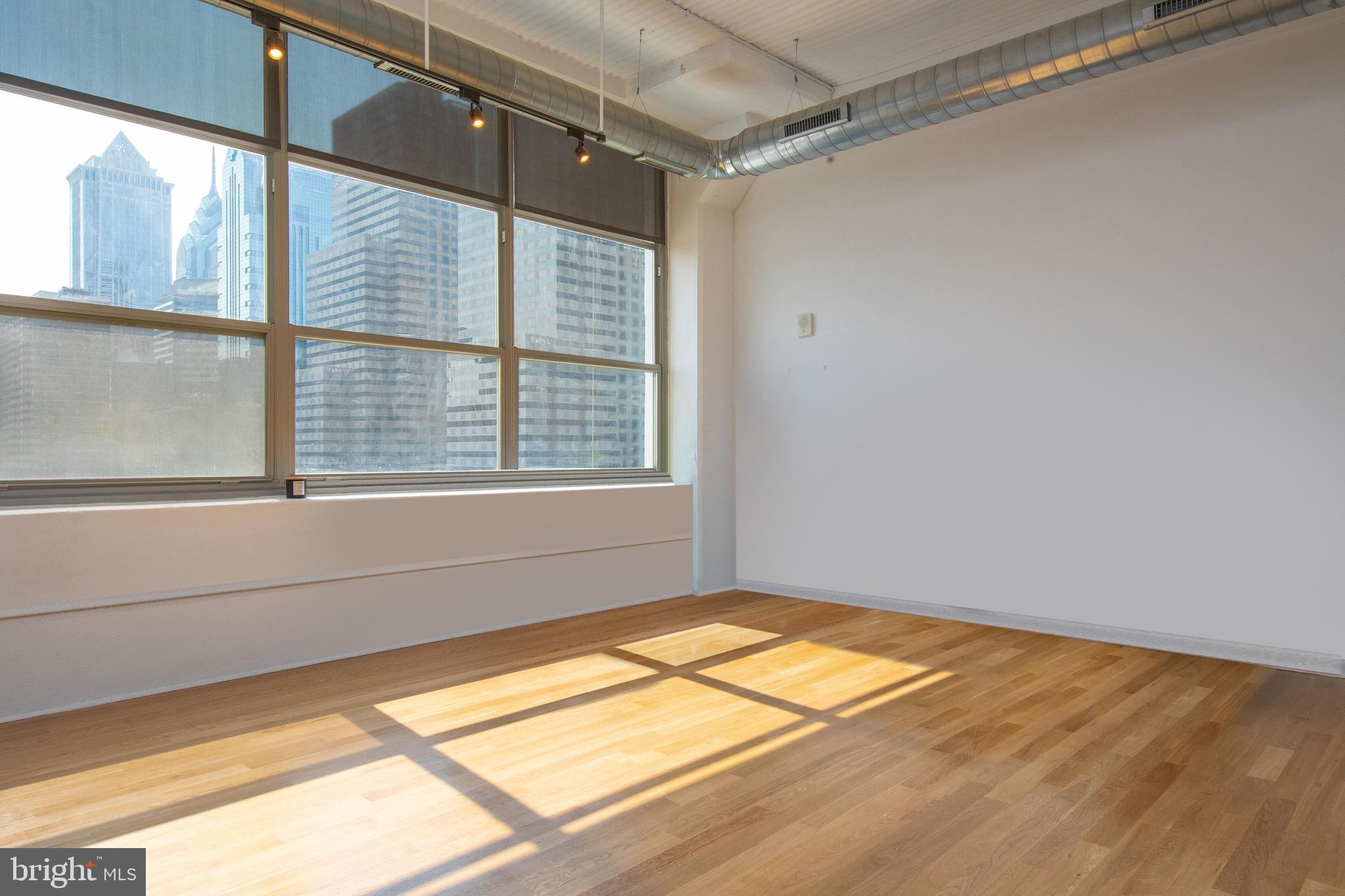 2200-28 Arch St #1105