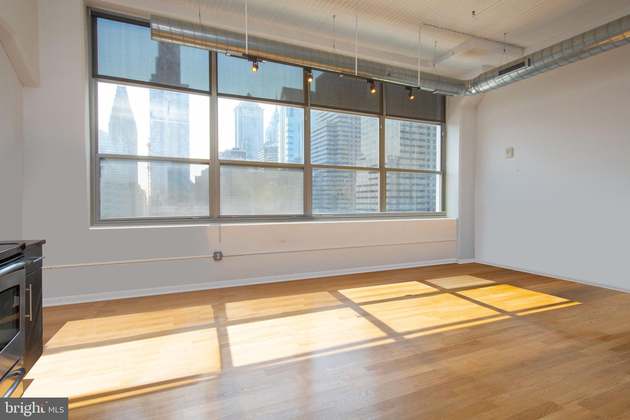 2200-28 Arch St #1105