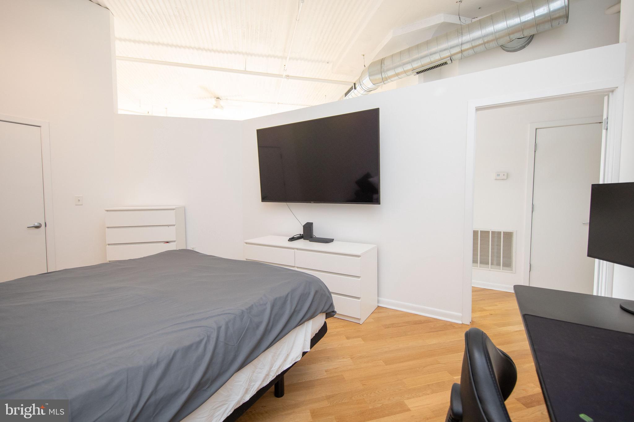 2200-28 Arch St #1105