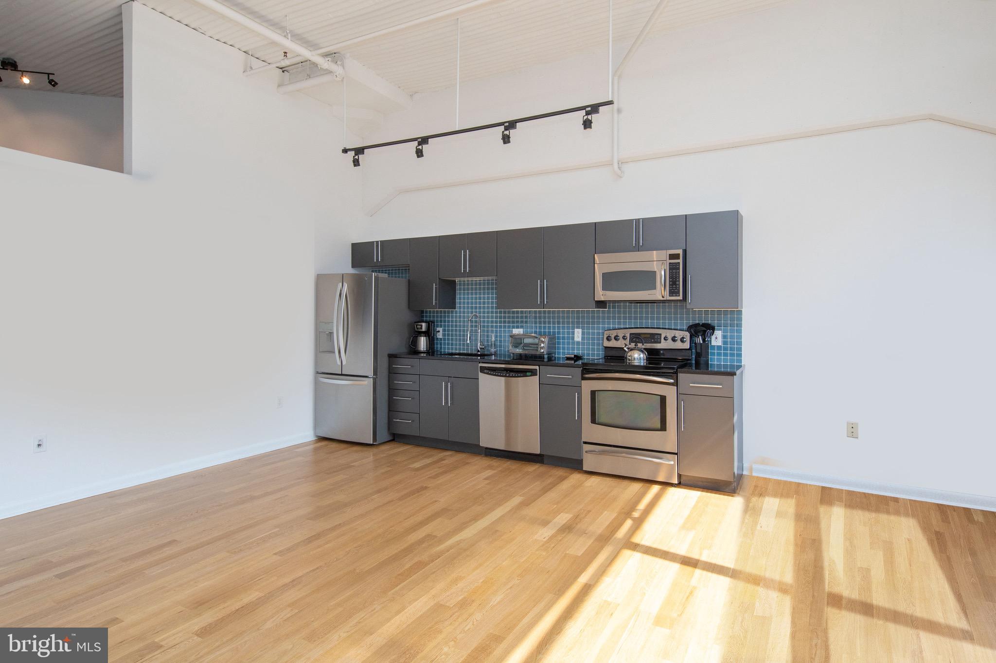 2200-28 Arch St #1105