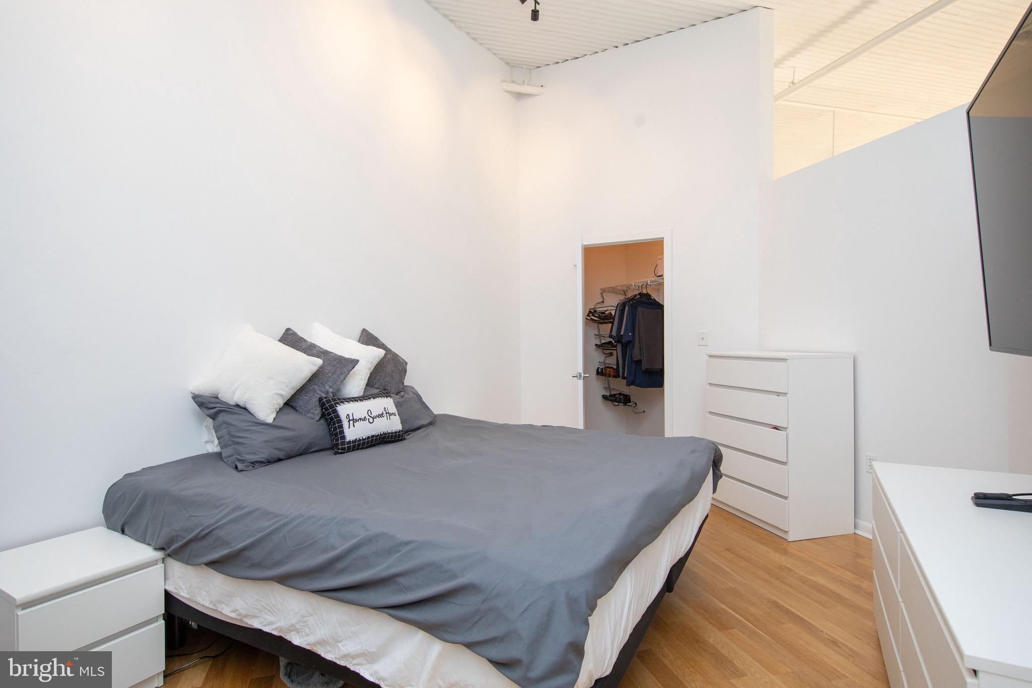 2200-28 Arch St #1105