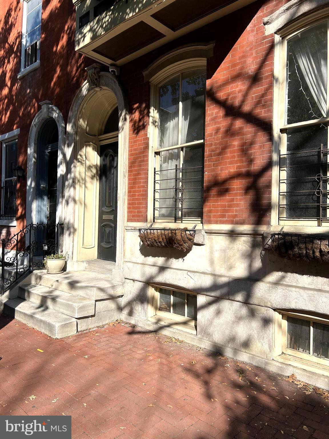 937 SPRUCE ST #APT 2