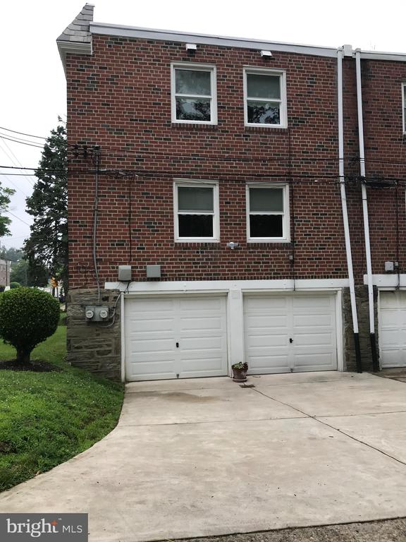 8250 MANSFIELD AVE #UNIT 1