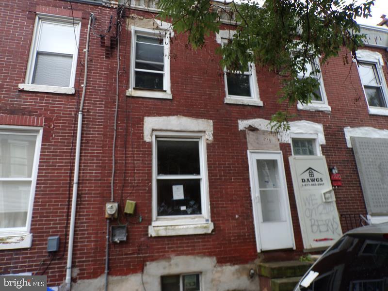 1918 Brunner St