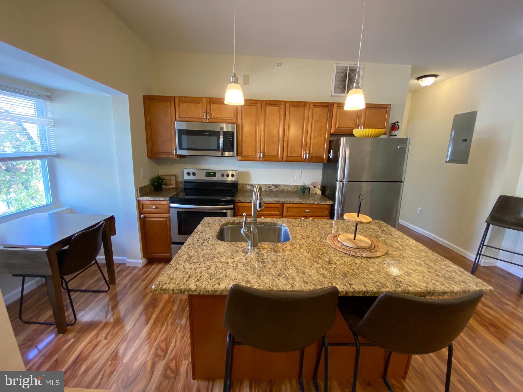 240 W RITTENHOUSE ST ##3