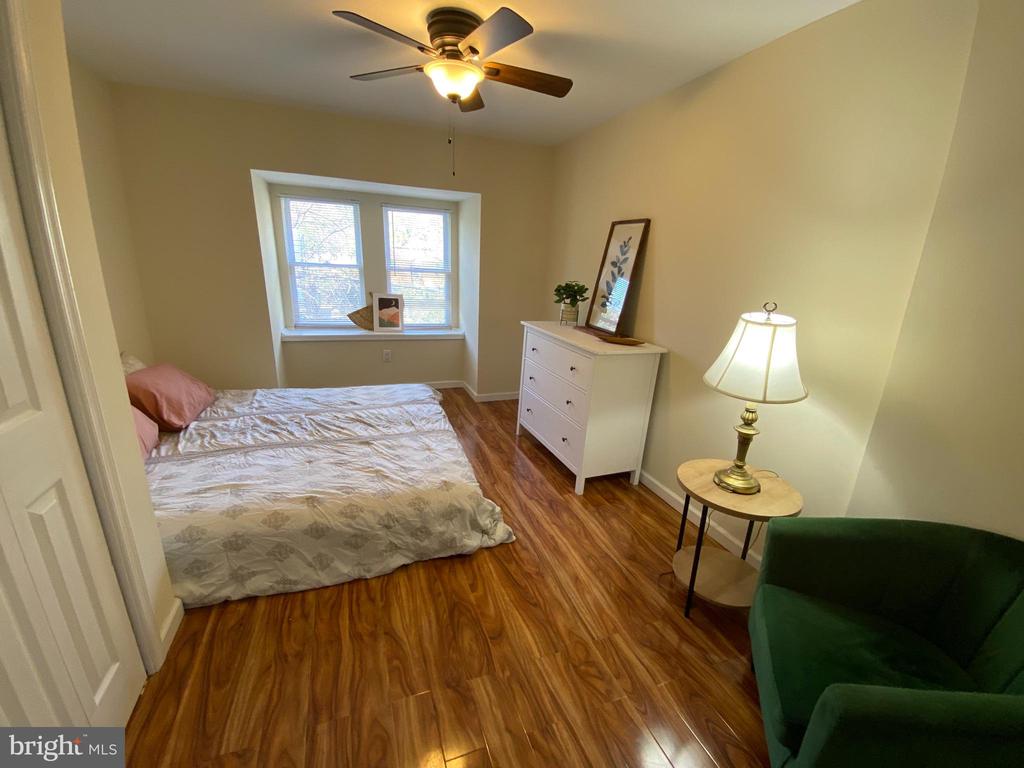 240 W RITTENHOUSE ST ##3