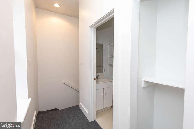 4241 RIDGE AVE #B