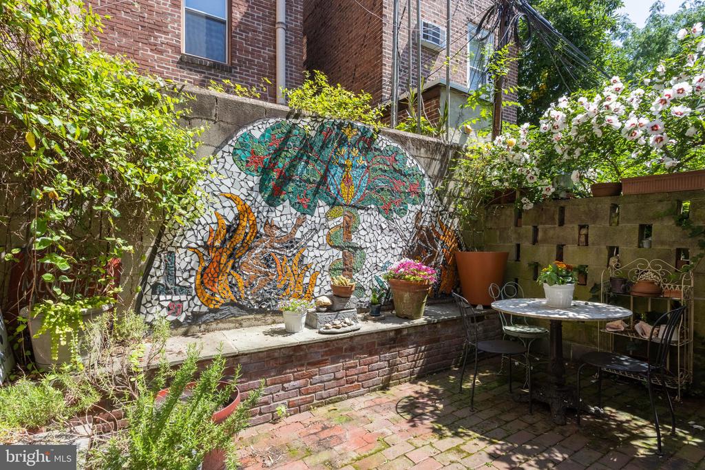 335 GASKILL ST