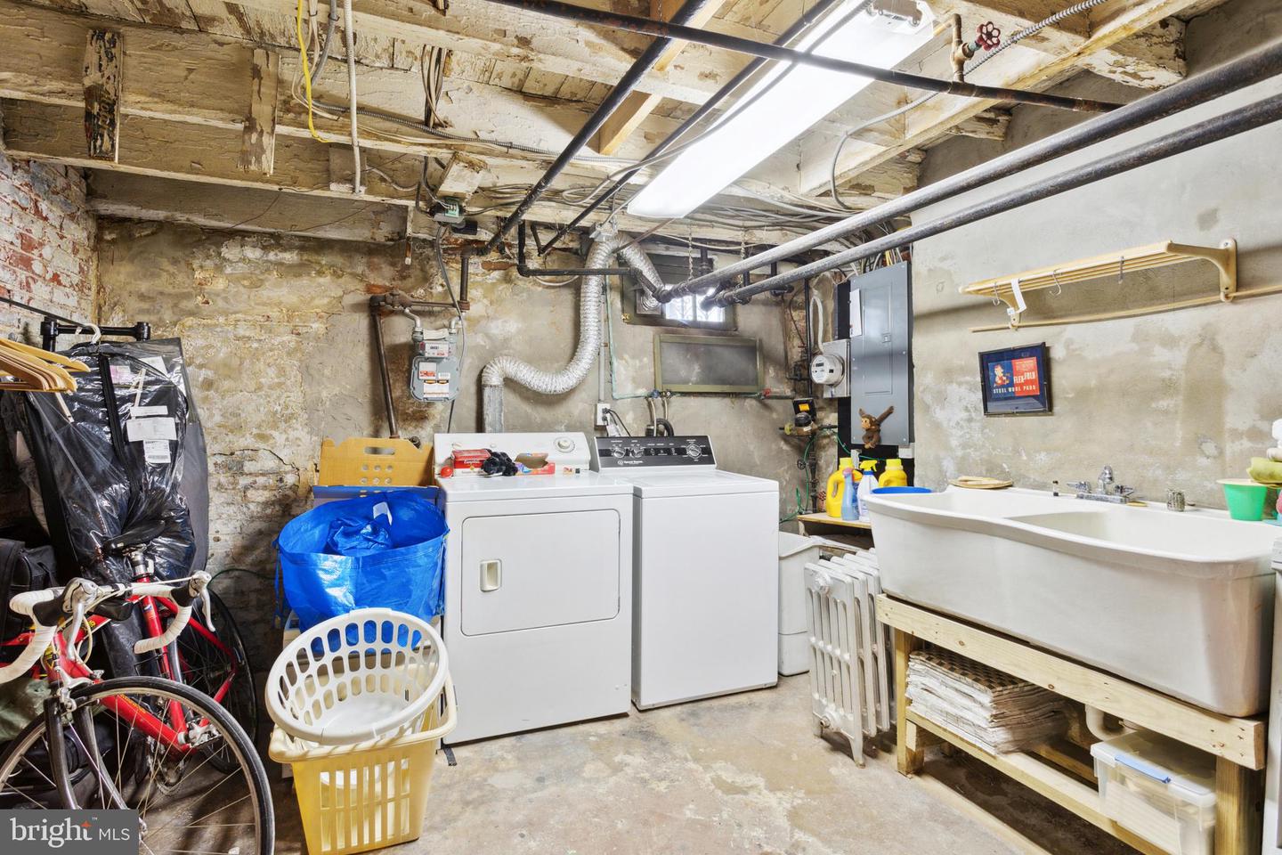 335 GASKILL ST