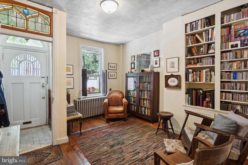 335 GASKILL ST