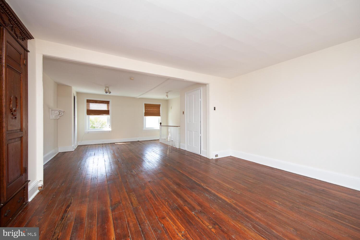 428 W GEORGE ST