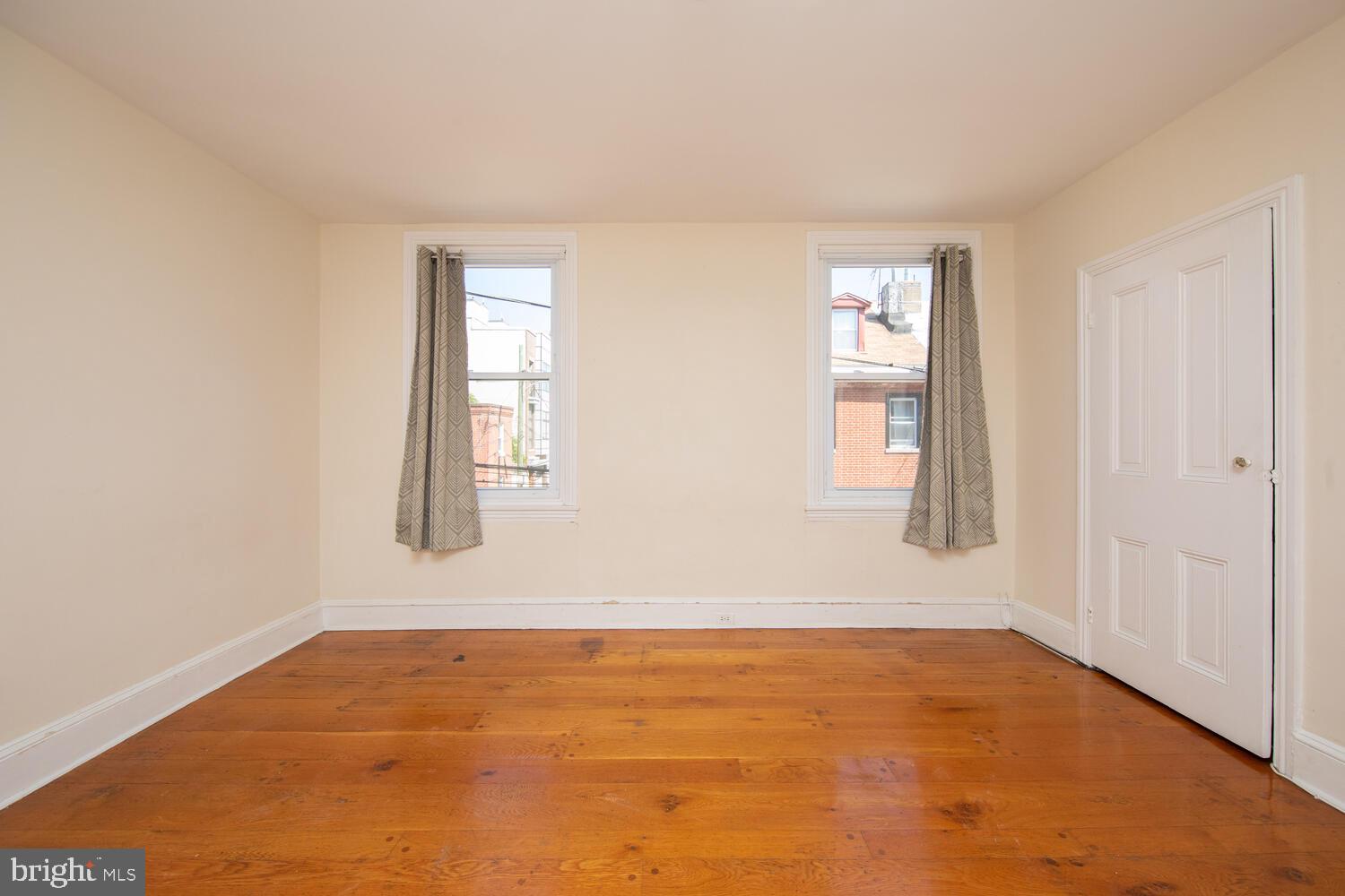 428 W GEORGE ST