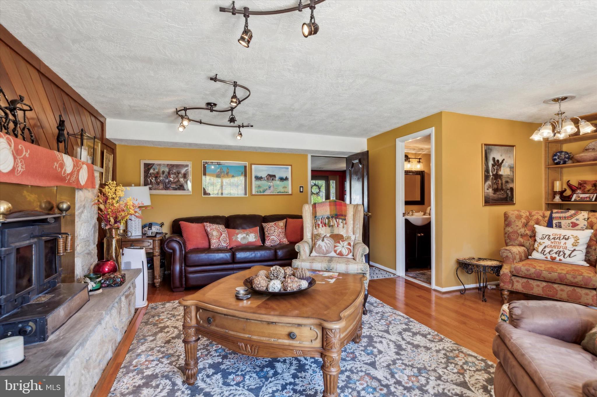 7150 N Mount Pleasant Pl