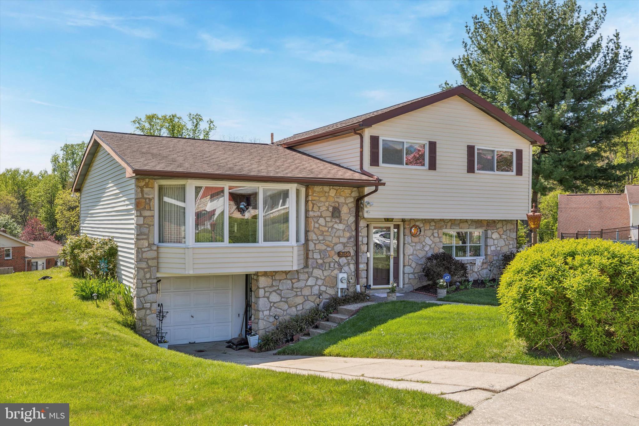 7150 N Mount Pleasant Pl