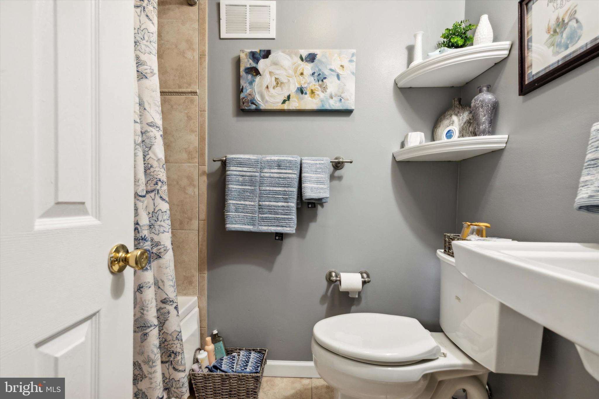 7150 N Mount Pleasant Pl