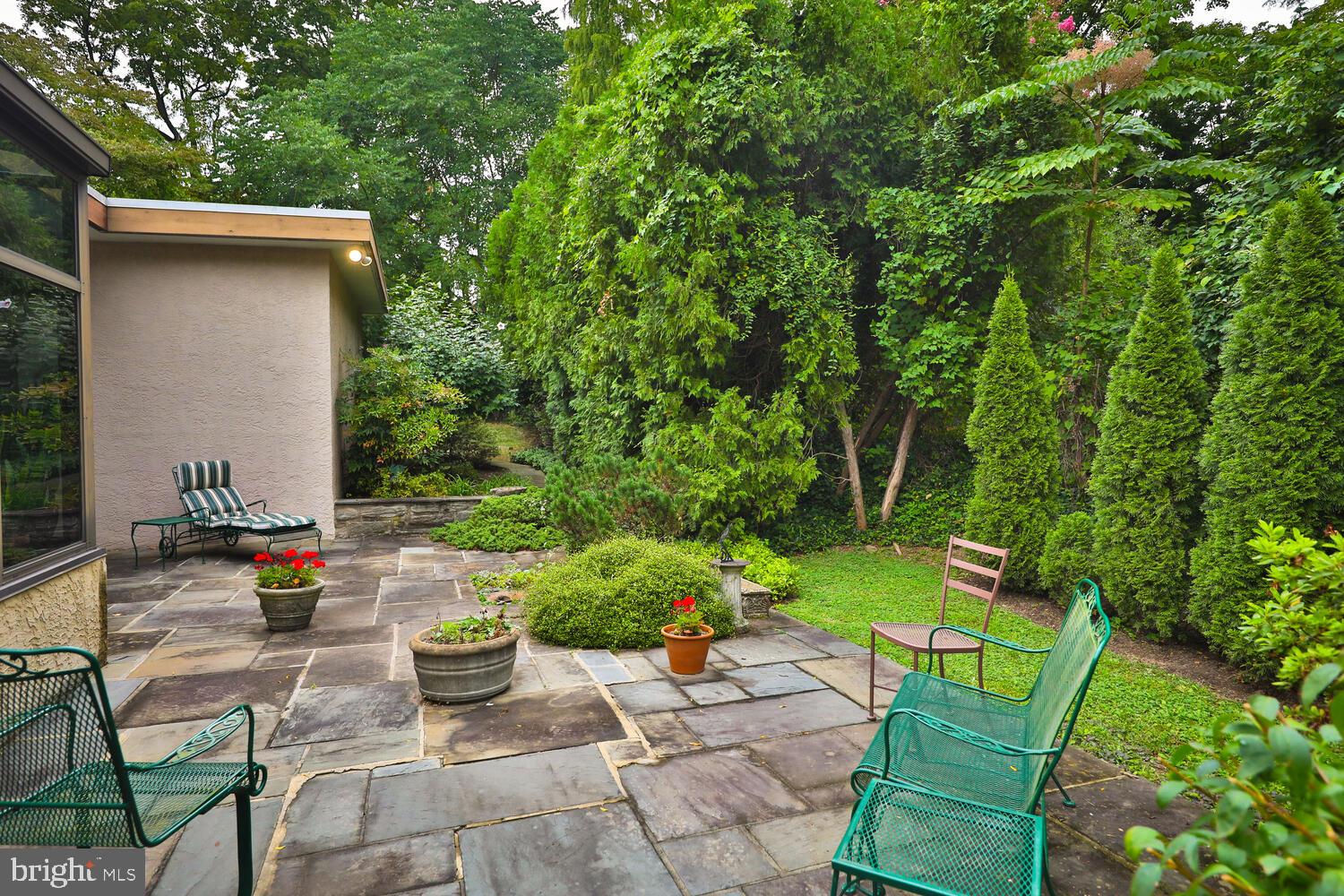 7710-2 Morelan Moreland Cir