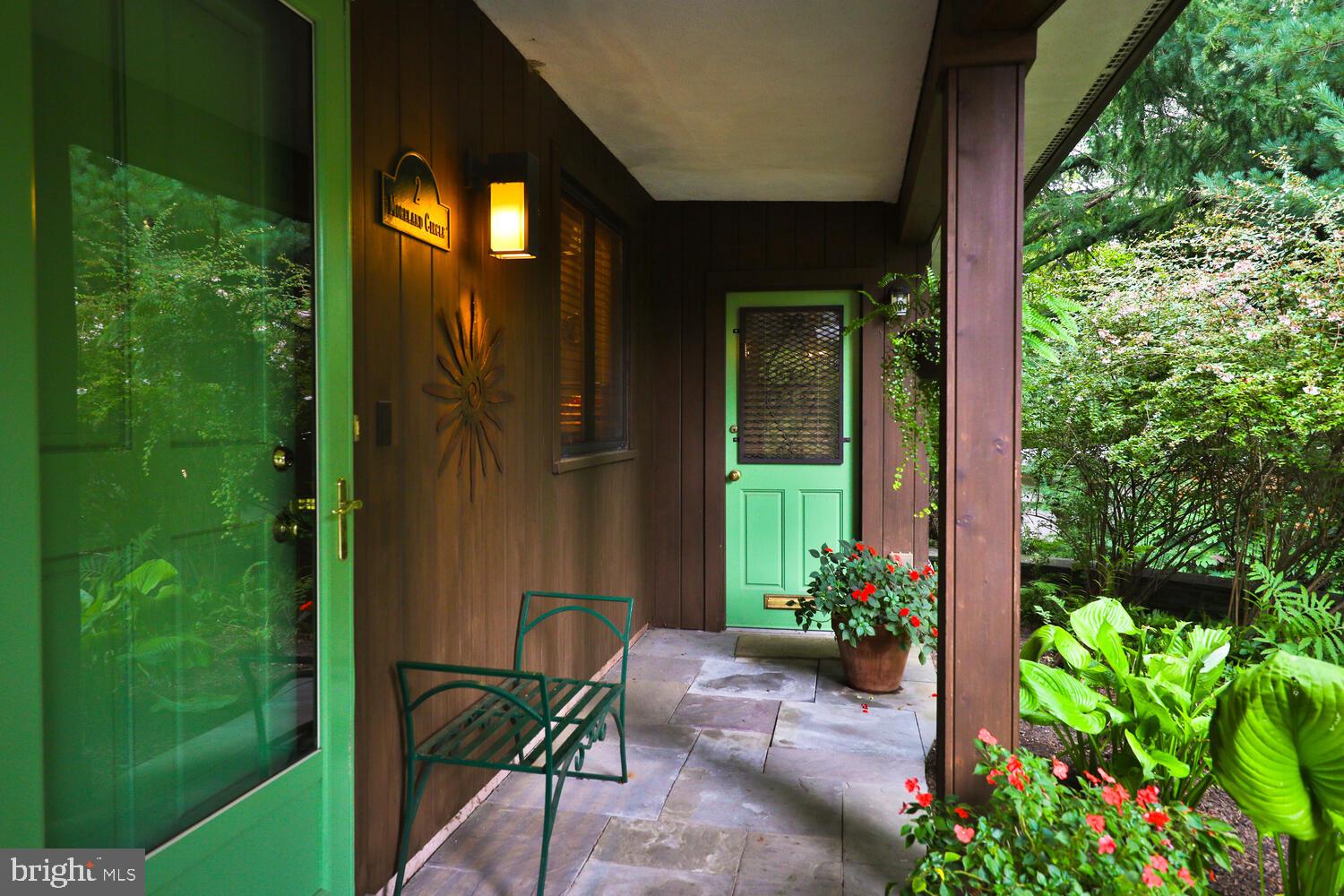 7710-2 Morelan Moreland Cir