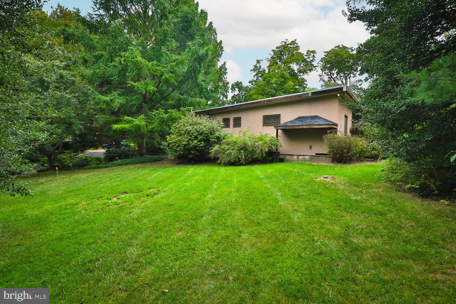 7710-2 Morelan Moreland Cir