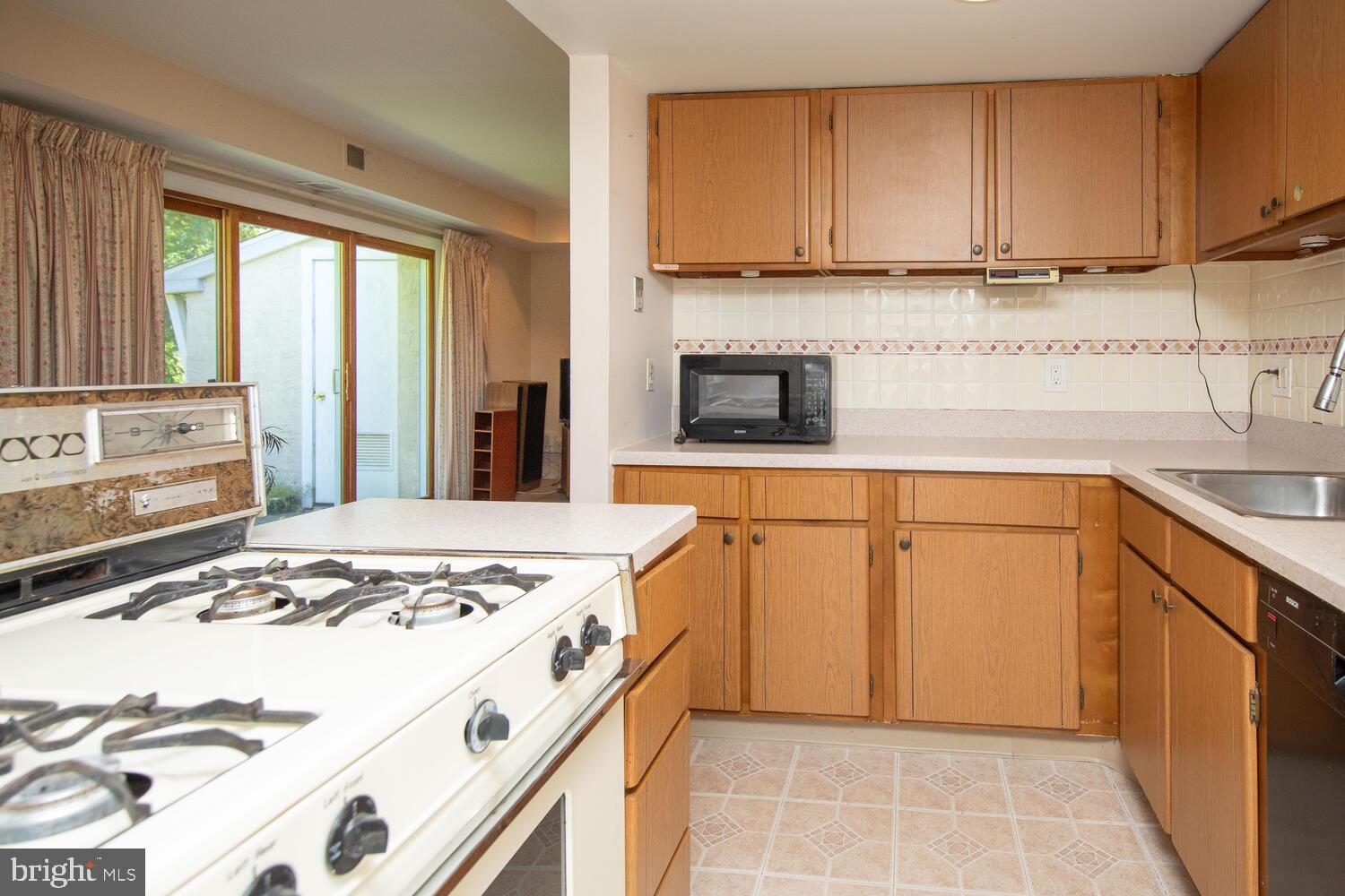 7300 Cresheim Rd #D6