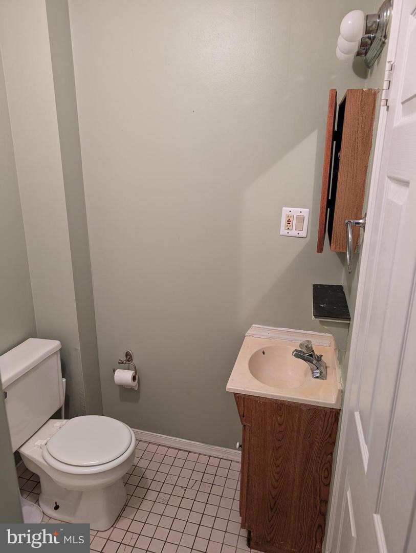 4173 RIDGE AVE ##1