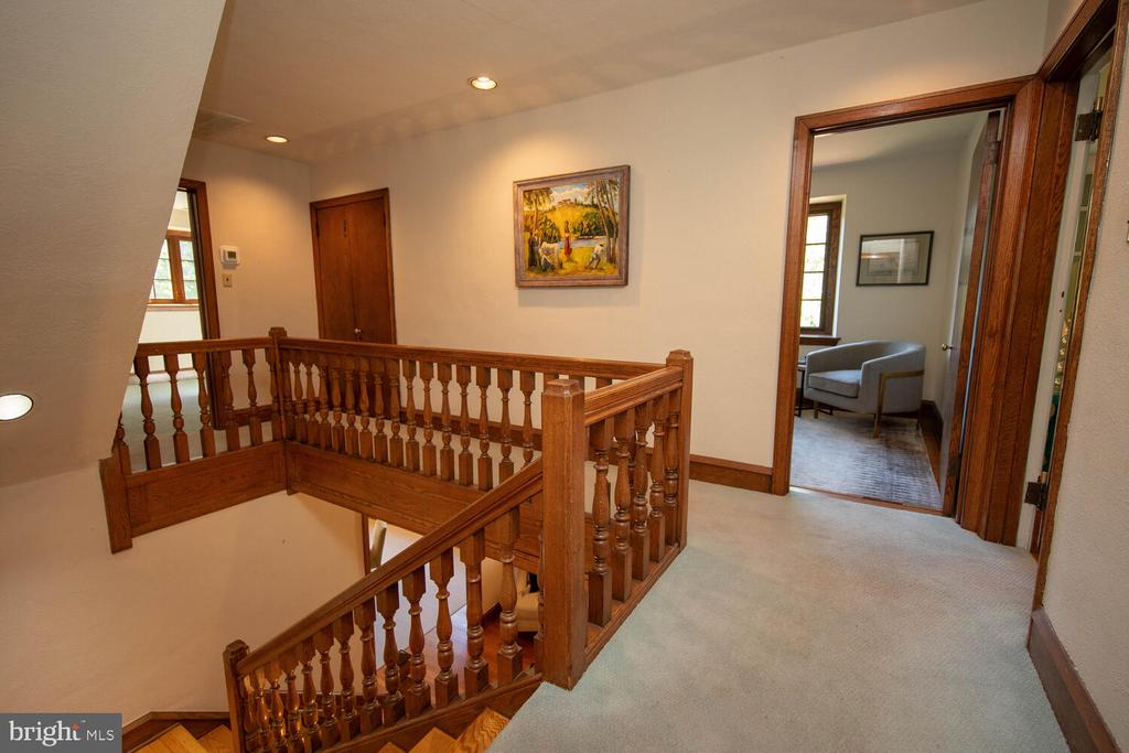 3803 The Oak Rd