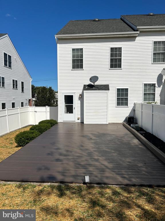 319 FOUNTAIN STREET